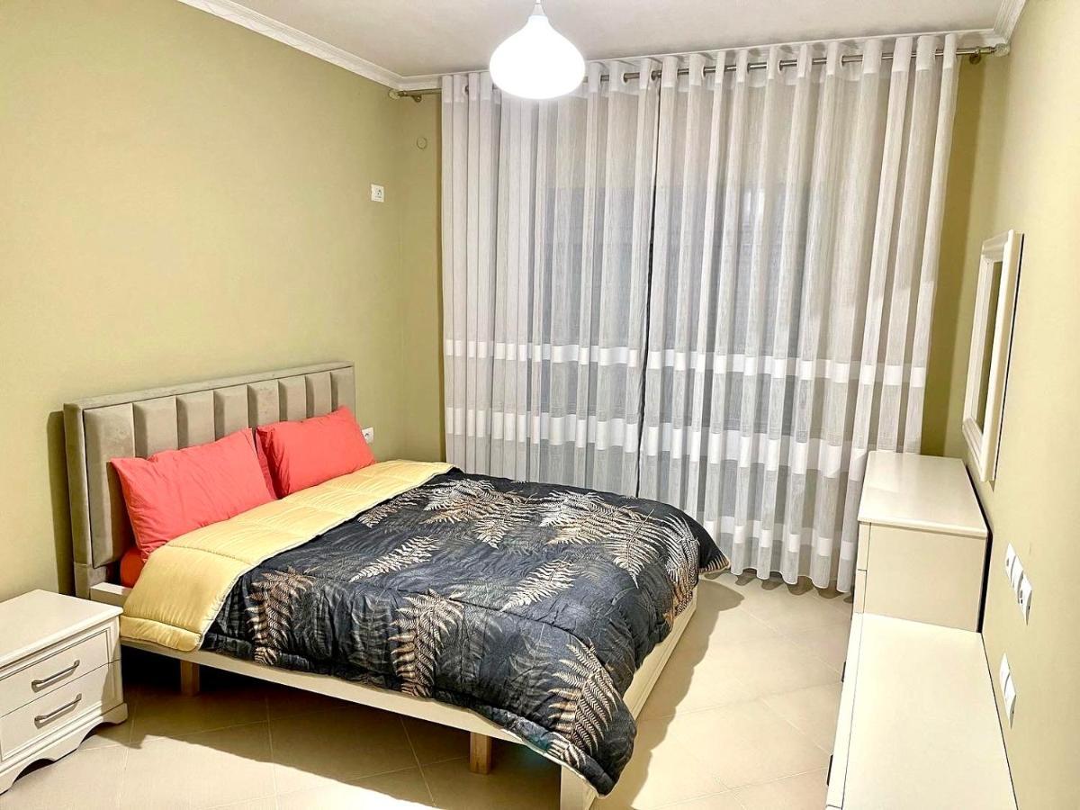 Queen Isabella Premium Hotel Vlore Bilik gambar