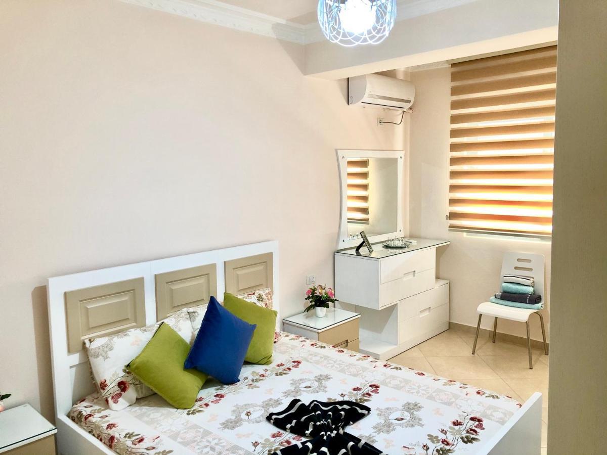 Queen Isabella Premium Hotel Vlore Luaran gambar
